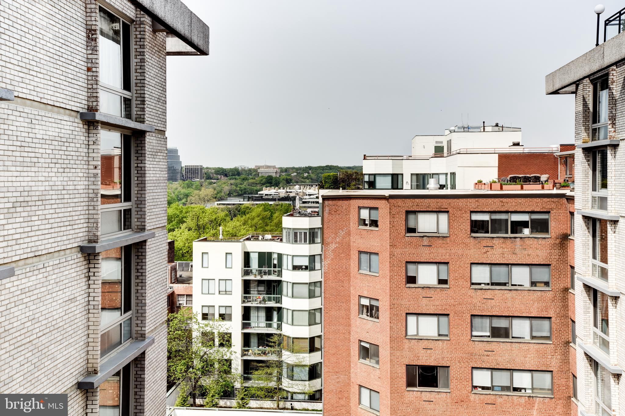 950 25th Street Northwest, Unit 927N Washington, DC 20037 - Photo 17 of 32 Apartment View