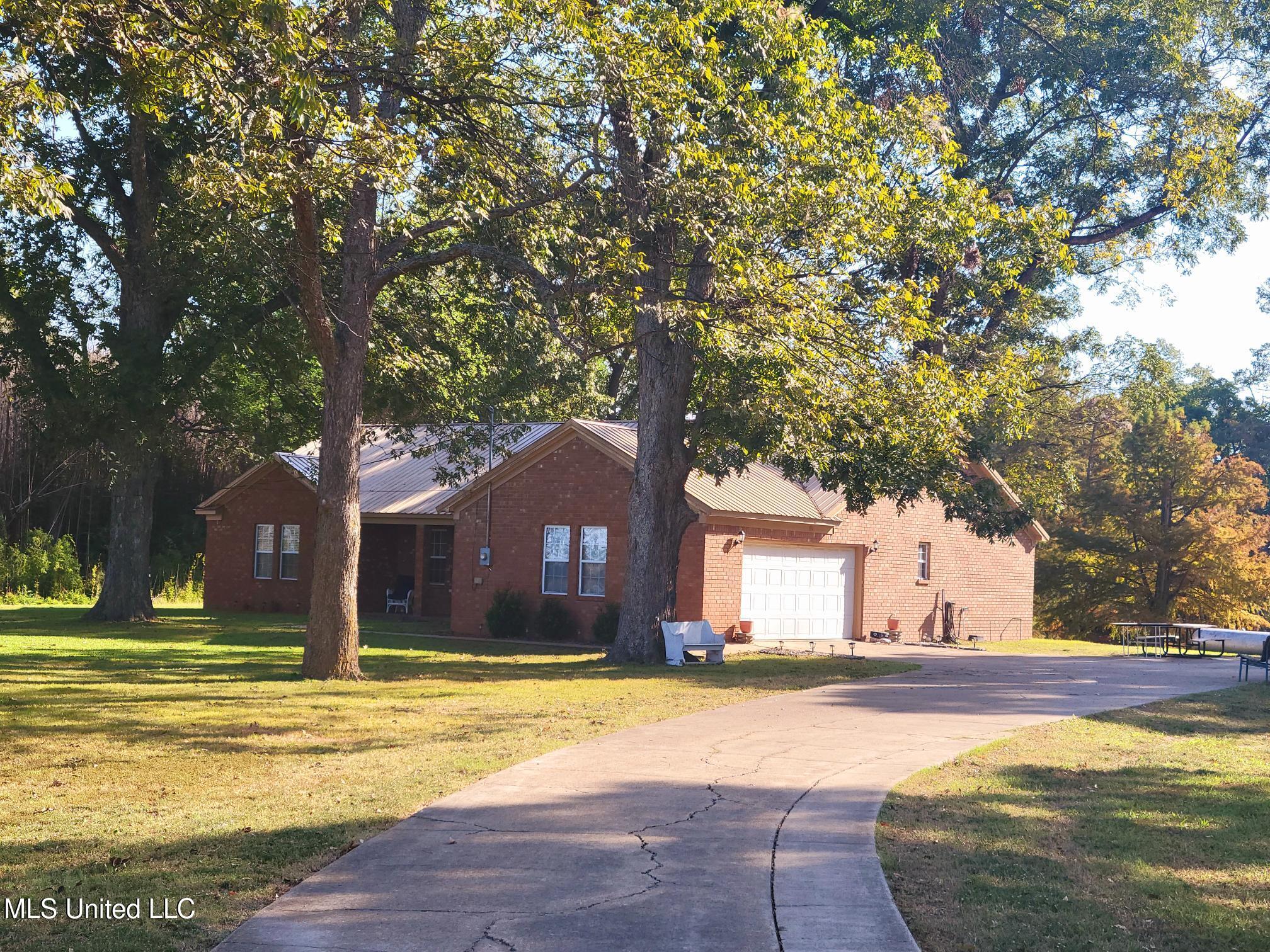 5675 Dubbs Road Dundee, MS 38626 - Photo 2 of 51 Front View 2