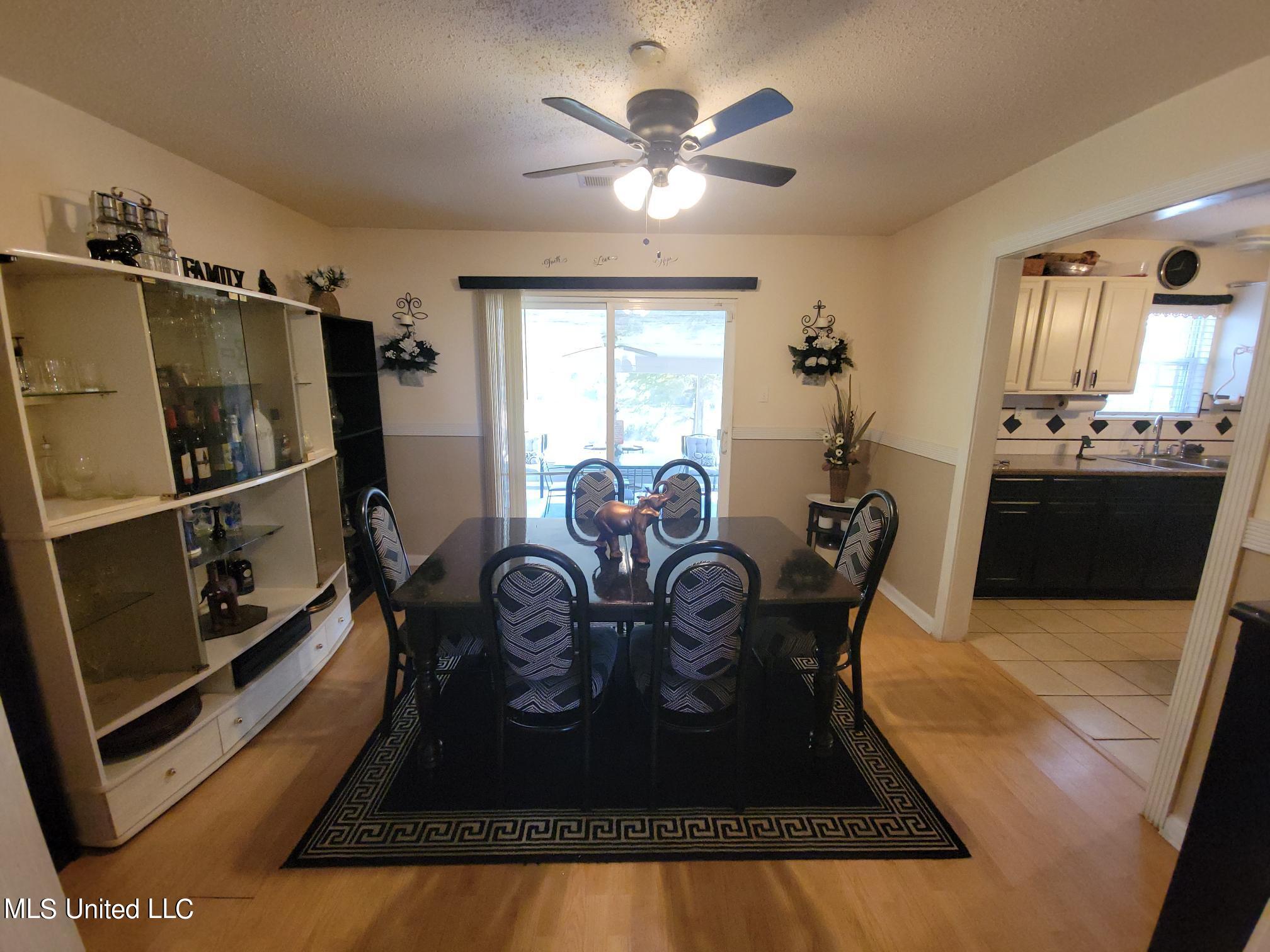 5675 Dubbs Road Dundee, MS 38626 - Photo 24 of 51 Dining Room 5