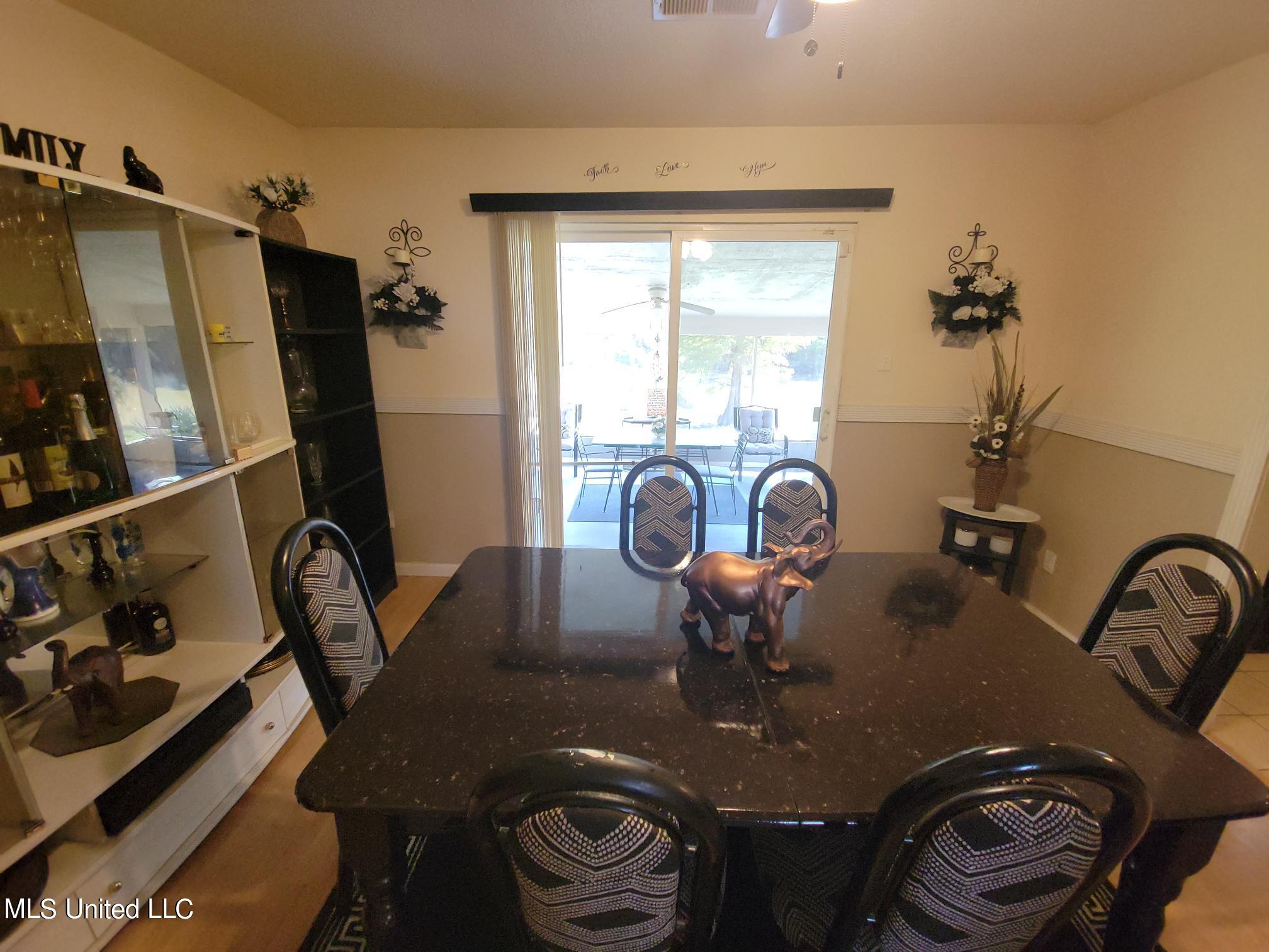 5675 Dubbs Road Dundee, MS 38626 - Photo 25 of 51 Dining Room 4