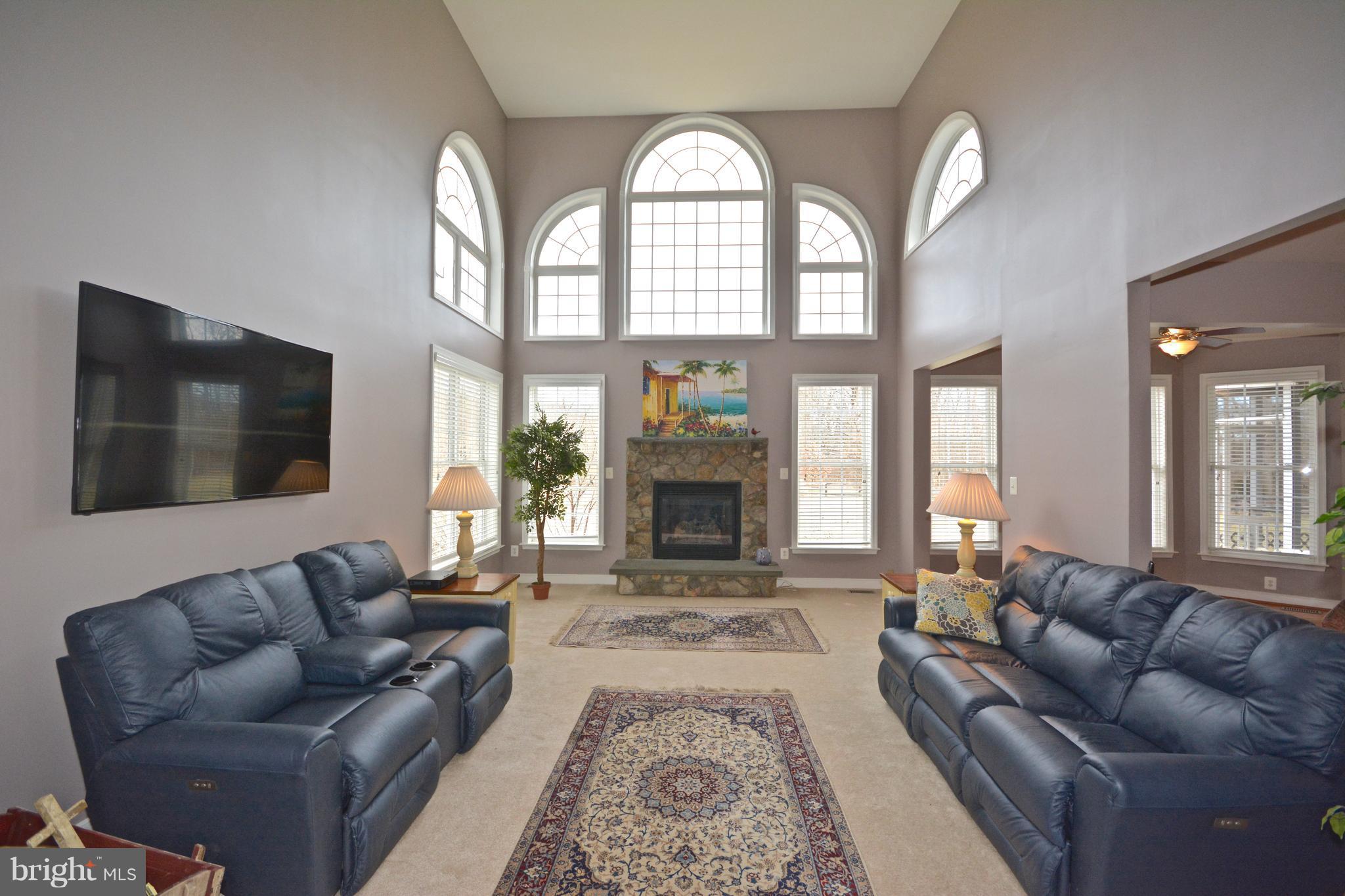 2425 Logmill Road Haymarket, VA 20169 - Photo 5 of 30 Family Room