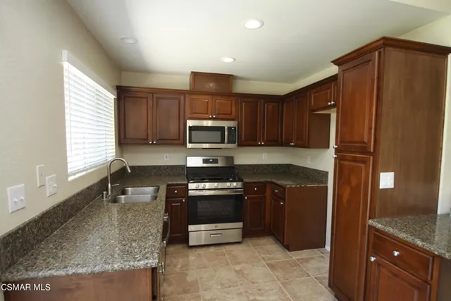 $3,900 | 5443 Camino Compadre, Camarillo, CA 93012