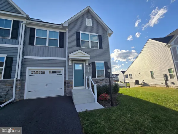 $2,100 | 107 Dunster Street, Martinsburg, WV 25405