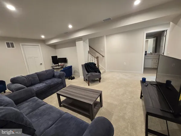 $2,100 | 107 Dunster Street, Martinsburg, WV 25405