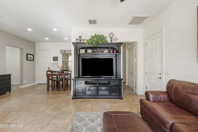 $895,000 | 5047 South Ellesmere Street, Gilbert, AZ 85298