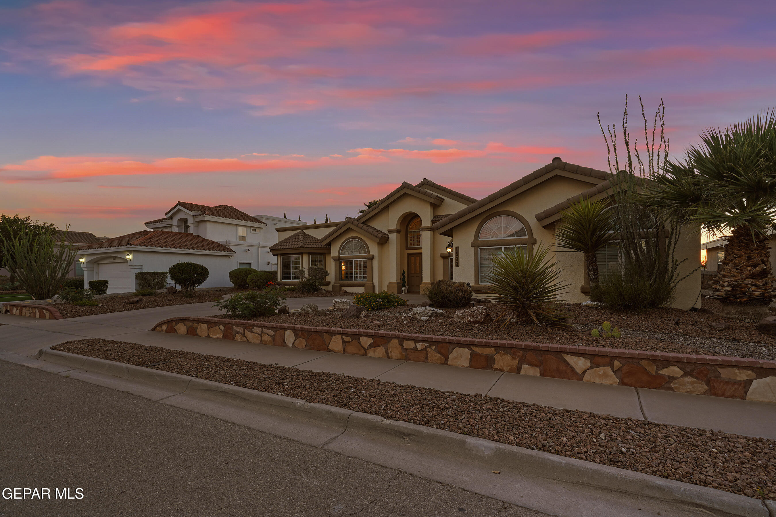 1533 Cimarron Ridge Drive El Paso, TX 79912 - Photo 3 of 43 DSC06248