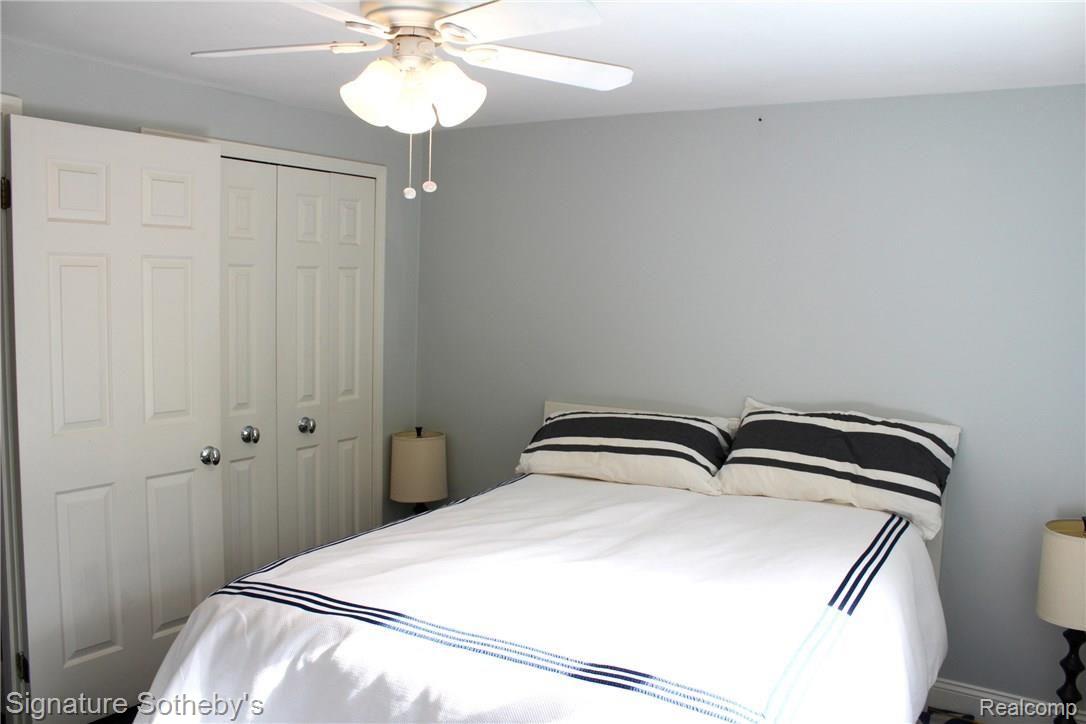 236 Beechview Drive Rochester, MI 48306 - Photo 19 of 23 64 Bedroom 2 Use.jpg