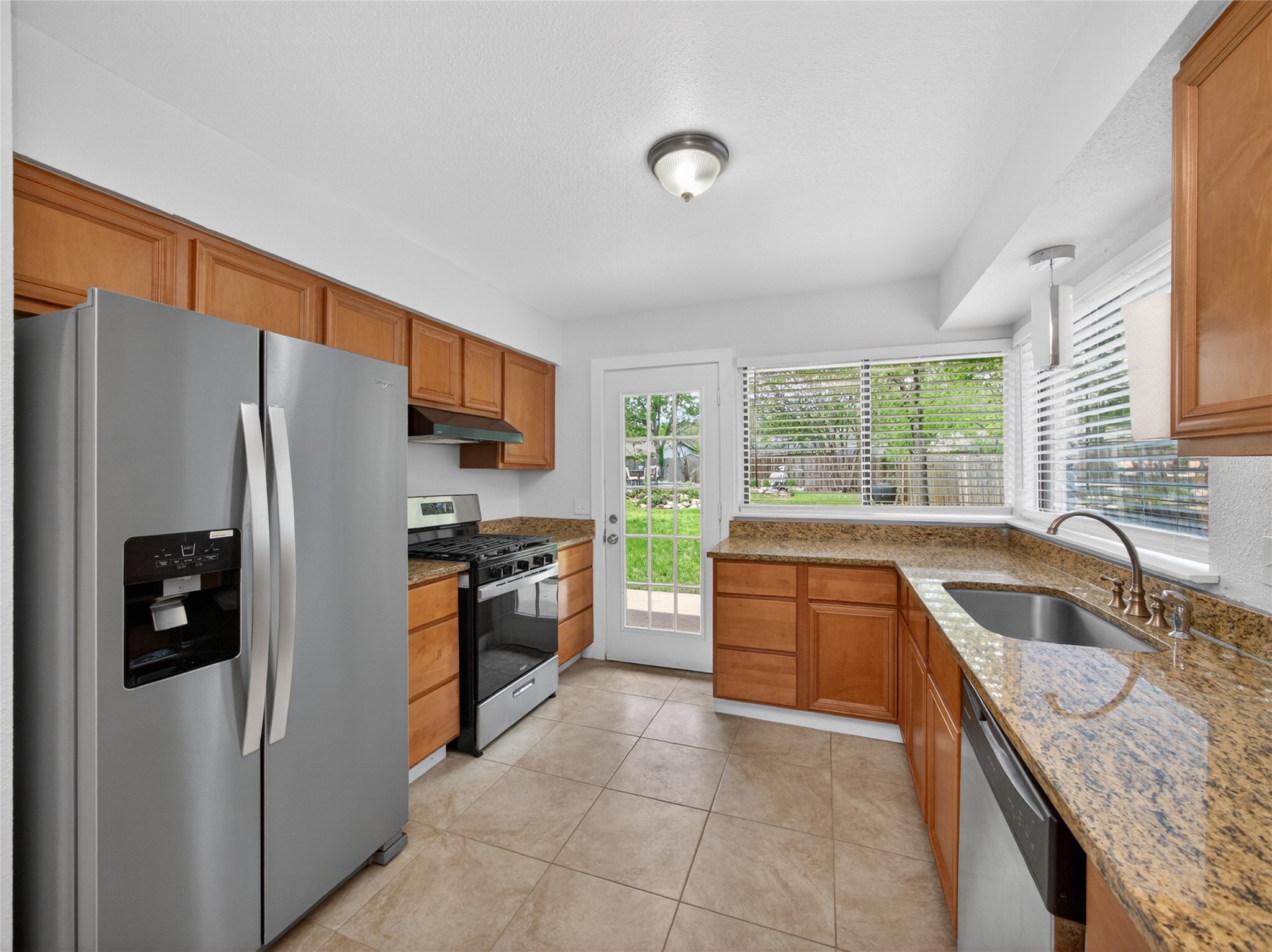 602 Old Stone Road Austin, TX 78745 - Photo 8 of 32 Gallery Image 8