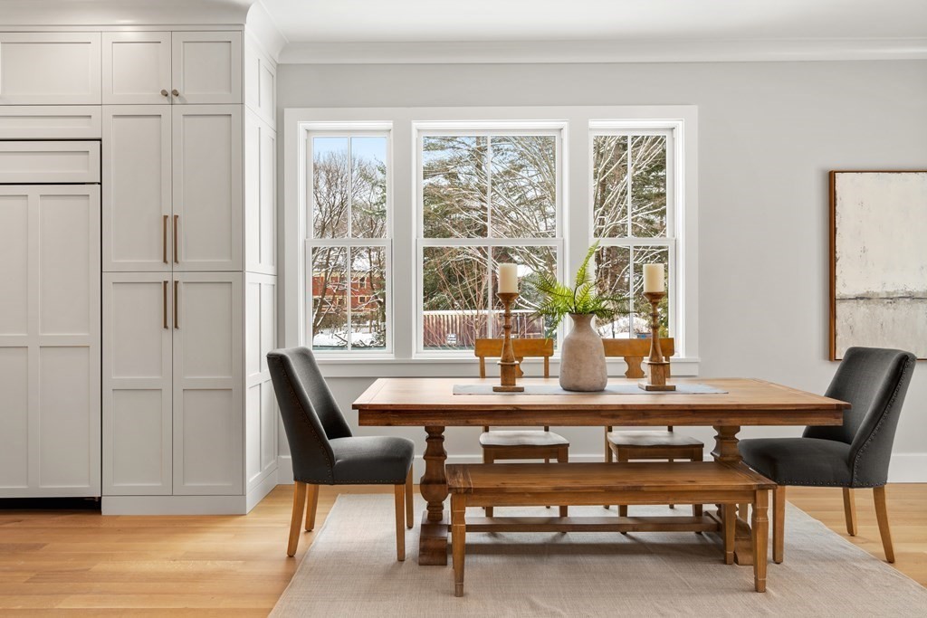 128 Chestnut Street Newton, MA 02465 - Photo 8 of 42 Gallery Image 8