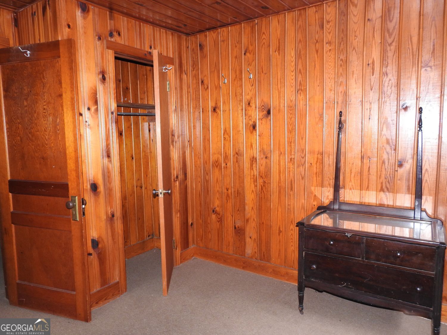 333 Lickskillet Road Epworth, GA 30541 - Photo 24 of 38 a room with a bed and a window
