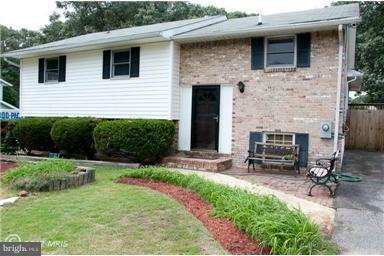 134 Magothy Beach Road Pasadena, MD 21122 - Photo 1 of 16 Exterior (Front)