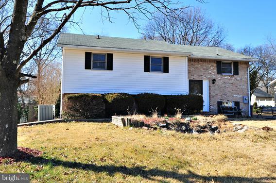 134 Magothy Beach Road Pasadena, MD 21122 - Photo 11 of 16 Exterior (Front)