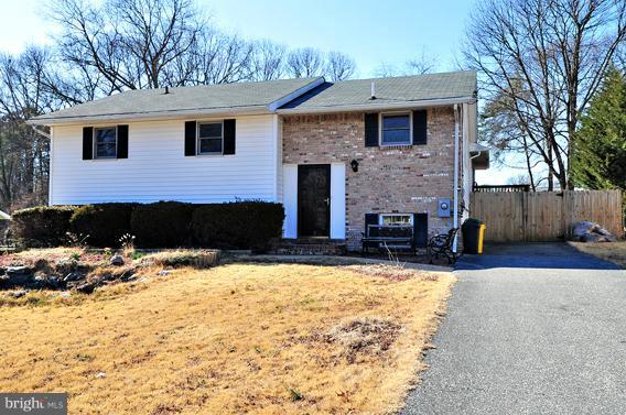 134 Magothy Beach Road Pasadena, MD 21122 - Photo 4 of 16 Exterior (Front)