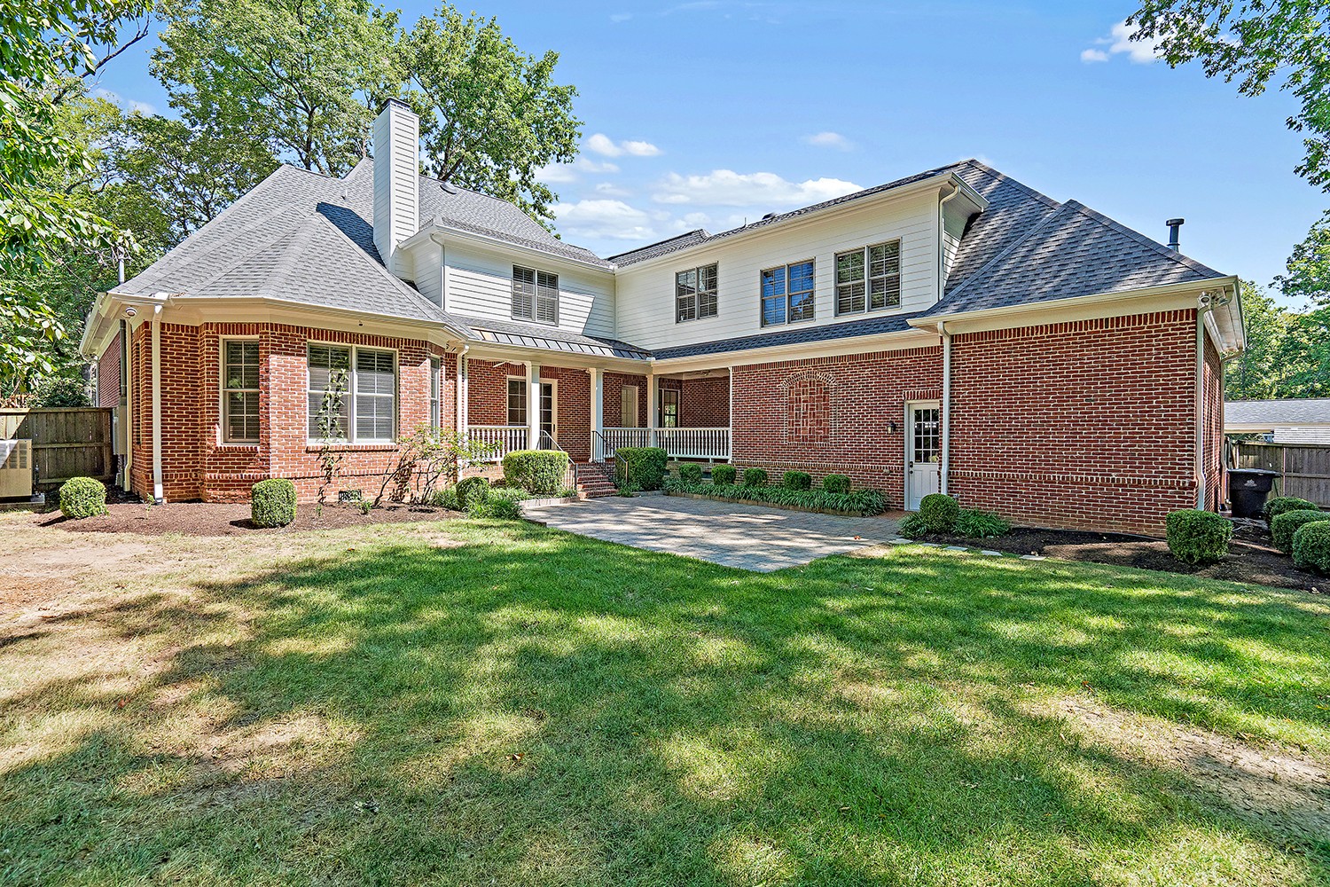 6231 Bresslyn Road Nashville, TN 37205 - Photo 57 of 59 Perfect outdoor space for hosting family + friends