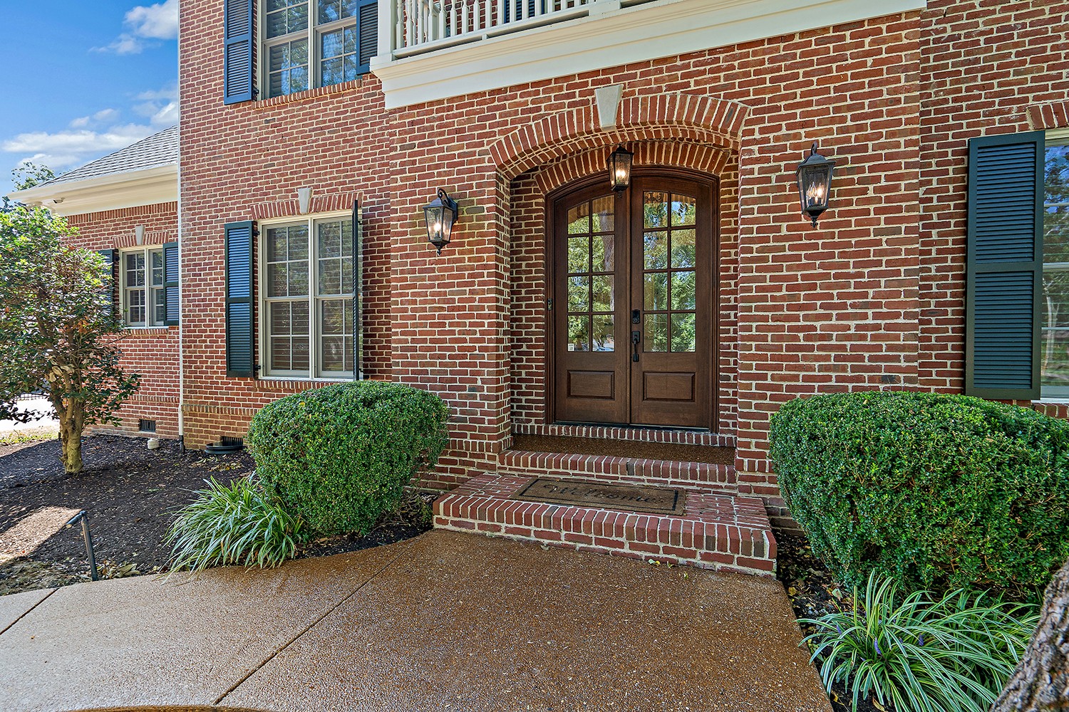 6231 Bresslyn Road Nashville, TN 37205 - Photo 7 of 59 Charming covered entry