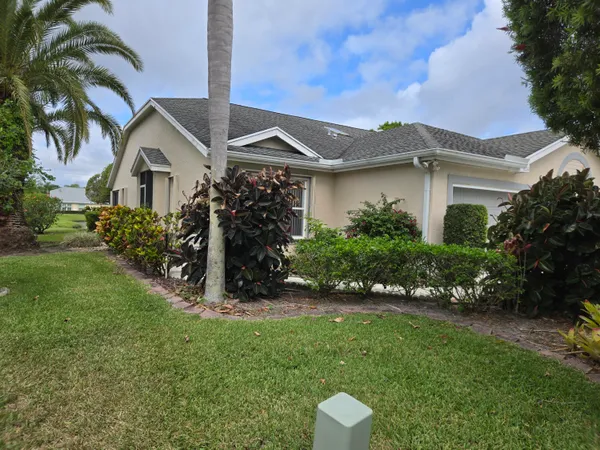 $1,950 | 4234 Southeast Home Way, Port St. Lucie, FL 34952