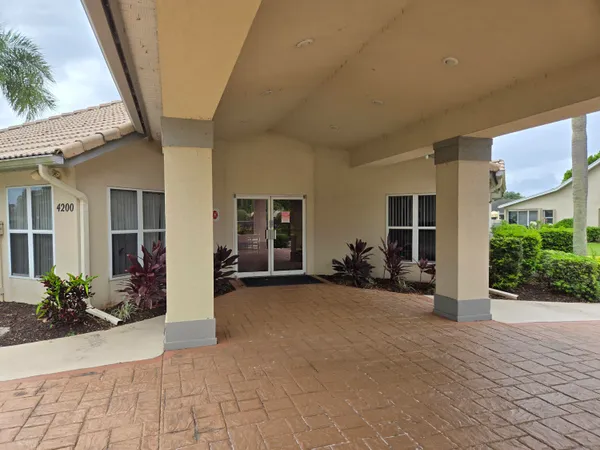 $1,950 | 4234 Southeast Home Way, Port St. Lucie, FL 34952