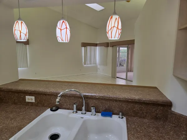 $1,950 | 4234 Southeast Home Way, Port St. Lucie, FL 34952