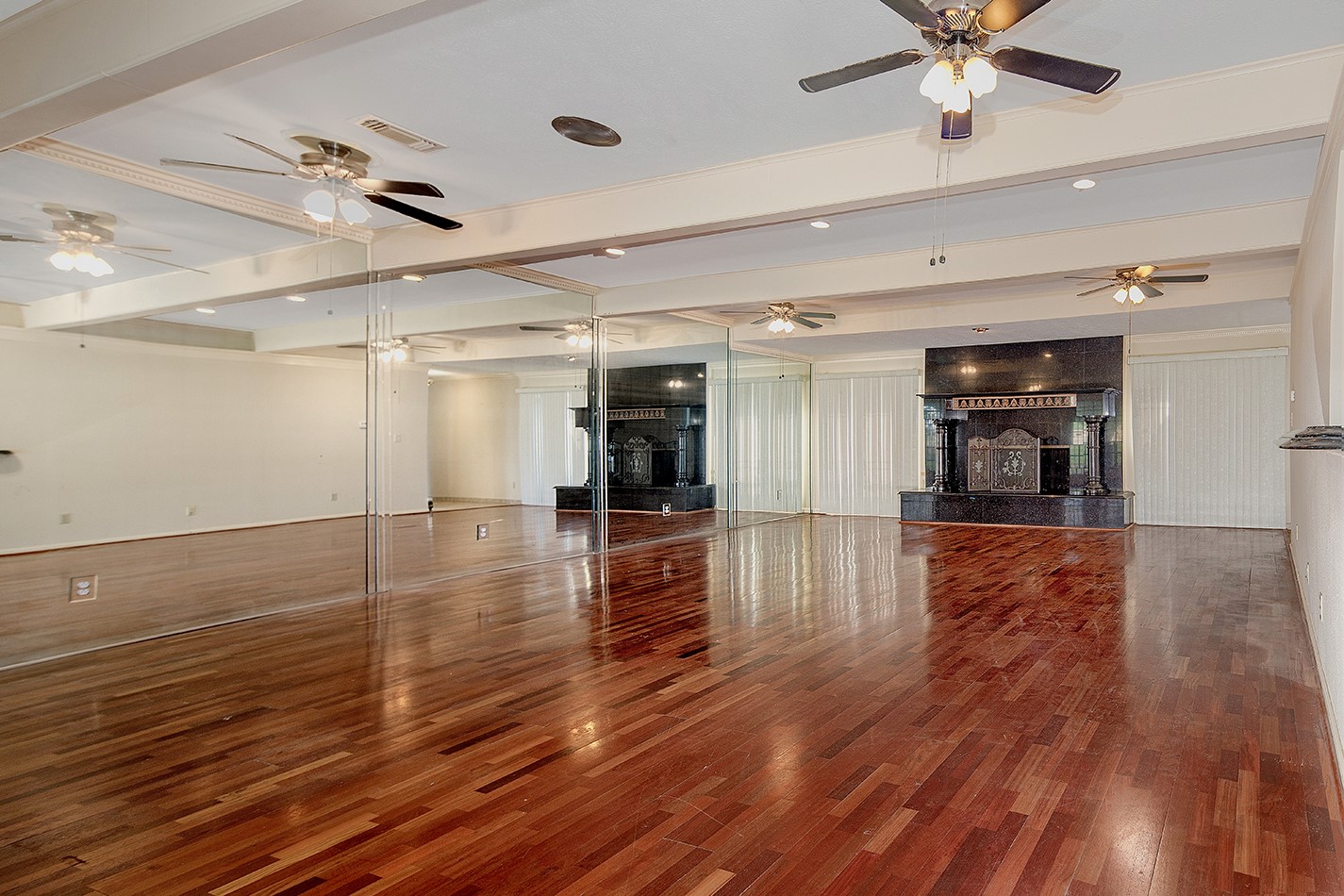 23218 Aldine Westfield Road Spring, TX 77373 - Photo 8 of 47