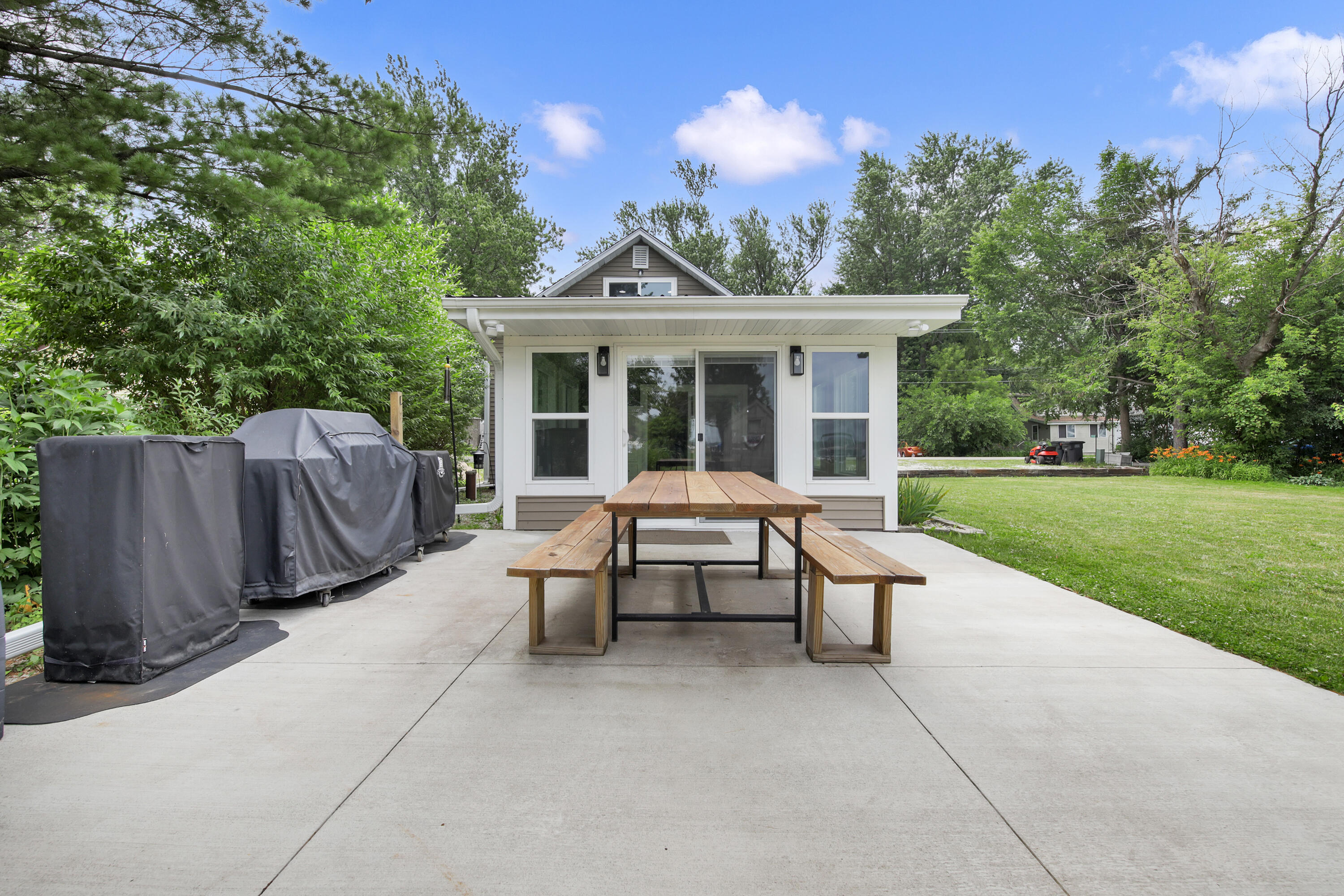 25324 South Wind Lake Road Norway, WI 53185 - Photo 25 of 31 New Patio