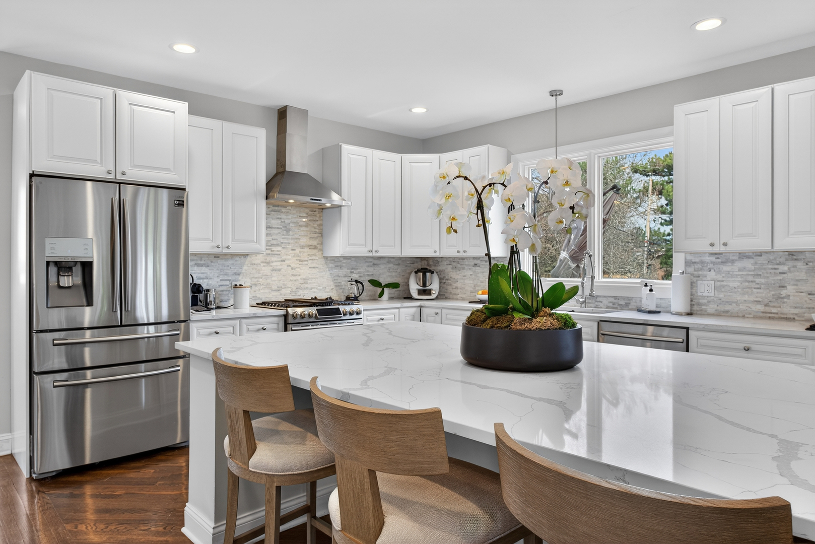 332 East Central Road Arlington Heights, IL 60005 - Photo 11 of 45