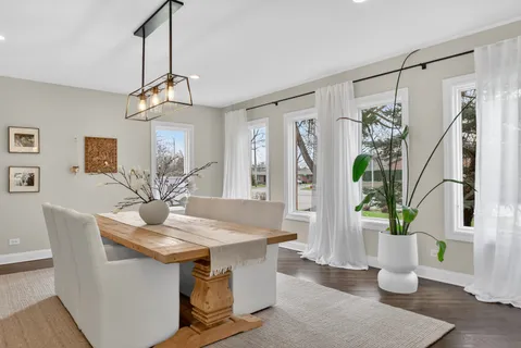 $799,500 | 332 East Central Road, Arlington Heights, IL 60005