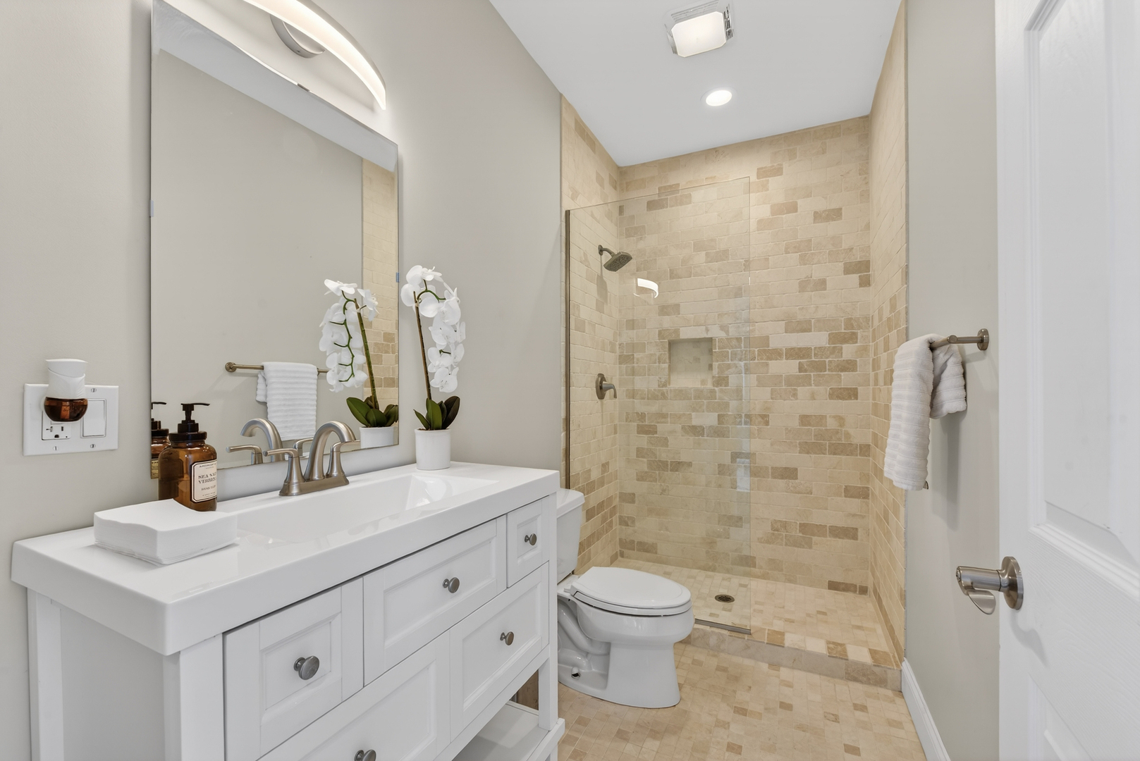 332 East Central Road Arlington Heights, IL 60005 - Photo 22 of 45