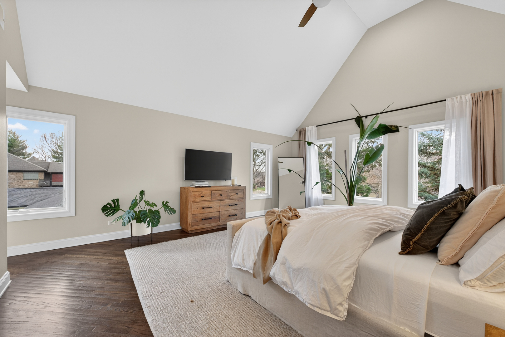 332 East Central Road Arlington Heights, IL 60005 - Photo 25 of 45