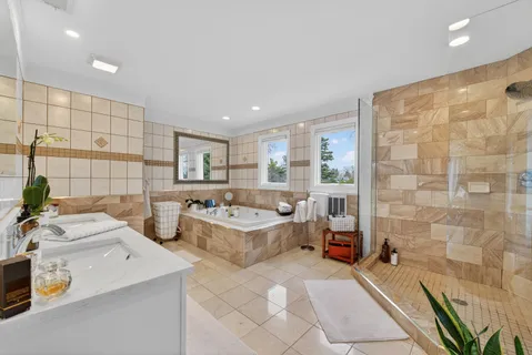 $799,500 | 332 East Central Road, Arlington Heights, IL 60005