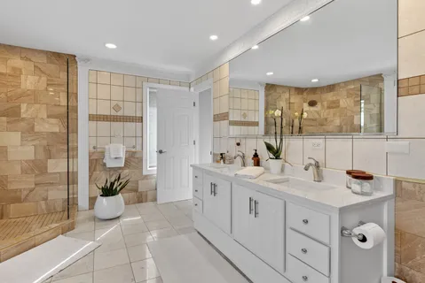 $799,500 | 332 East Central Road, Arlington Heights, IL 60005