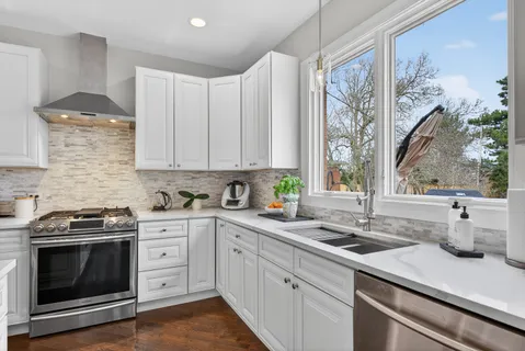 $799,500 | 332 East Central Road, Arlington Heights, IL 60005