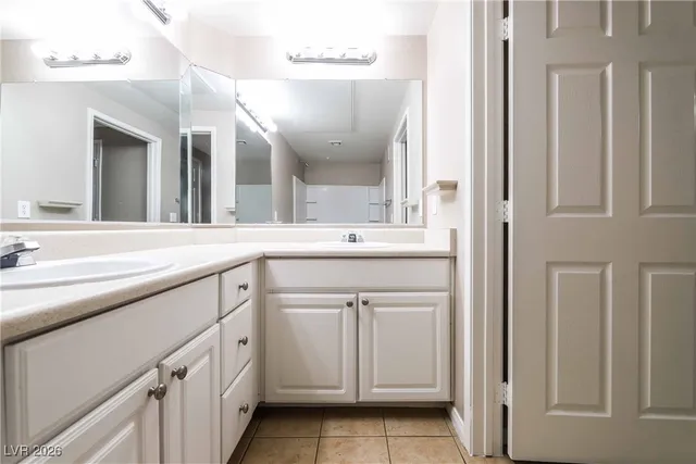 $1,725 | 9000 South Las Vegas Boulevard, Unit 1252, Las Vegas, NV 89123