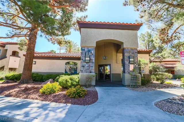 $1,725 | 9000 South Las Vegas Boulevard, Unit 1252, Las Vegas, NV 89123