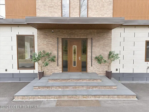 $1,250,000 | 130 Laurelbrook Drive, Wilkes Barre, PA 18702