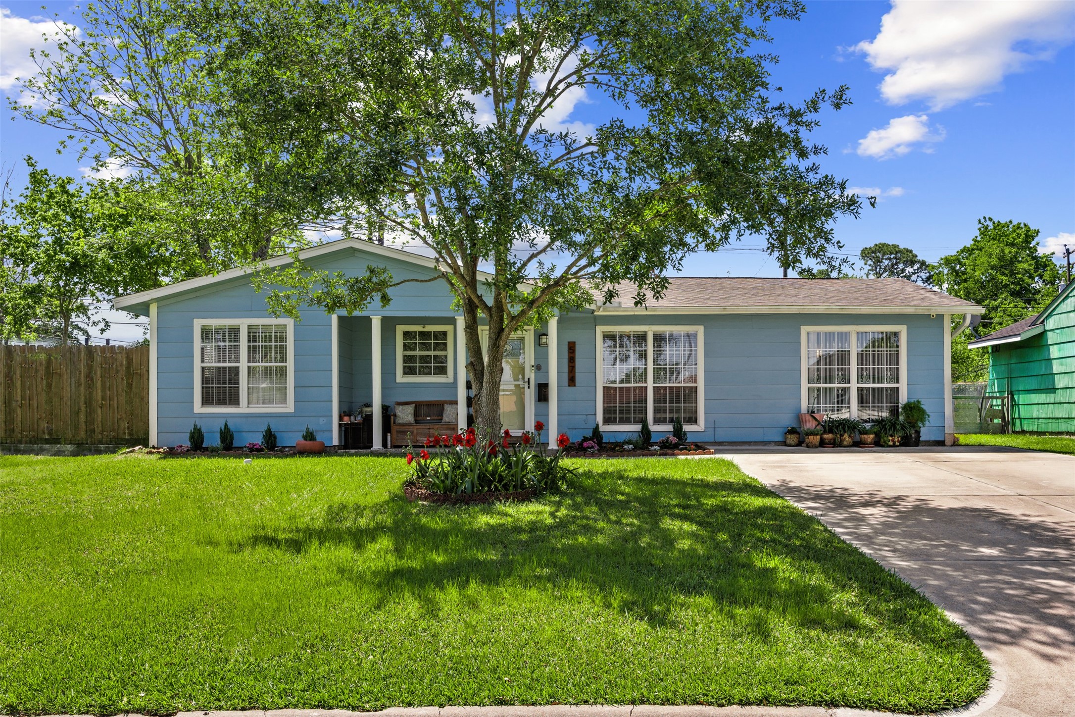 5874 Beldart Street Houston, TX 77033 - Photo 1 of 37 Welcome to 5874 Beldart!