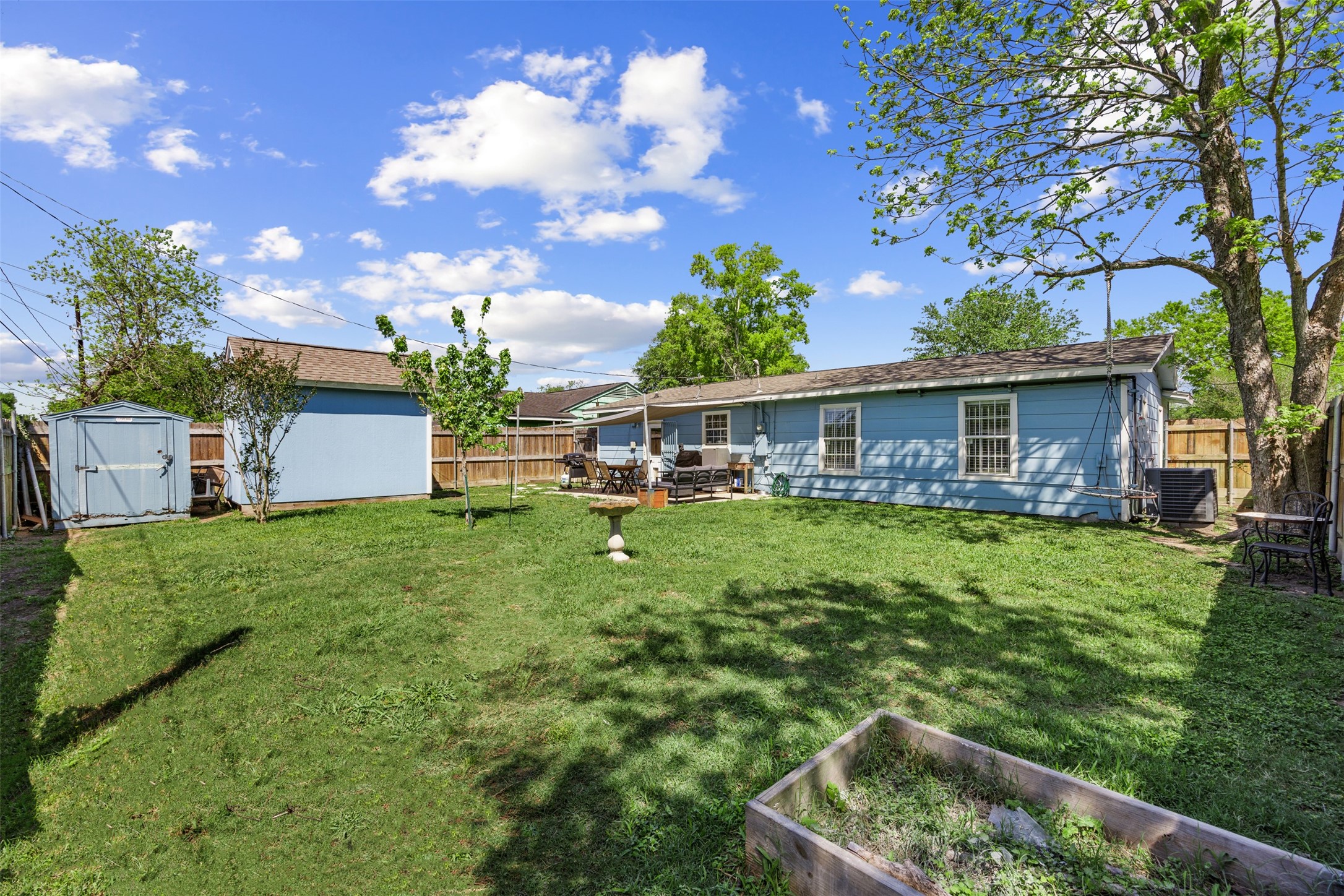 5874 Beldart Street Houston, TX 77033 - Photo 26 of 37