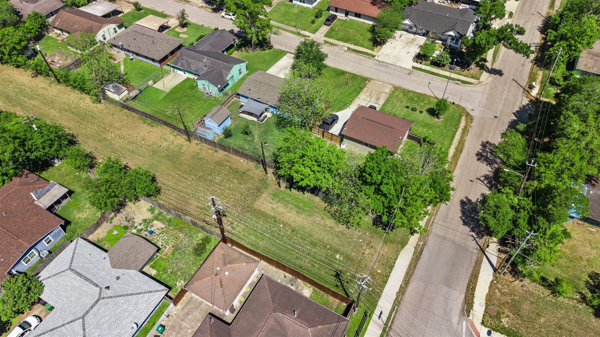 5874 Beldart Street Houston, TX 77033 - Photo 30 of 37