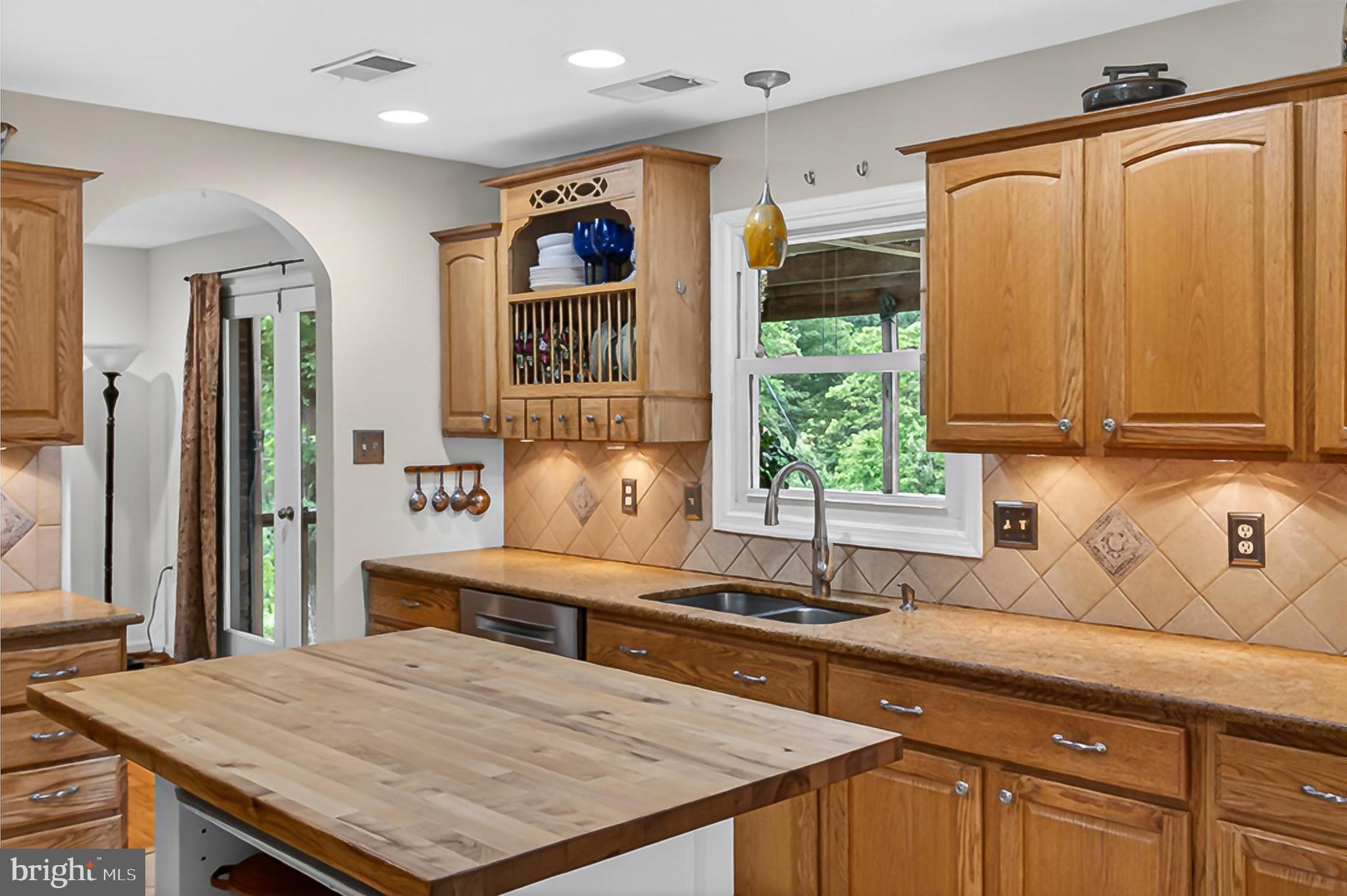 43910 Spinks Ferry Road Leesburg, VA 20176 - Photo 17 of 77