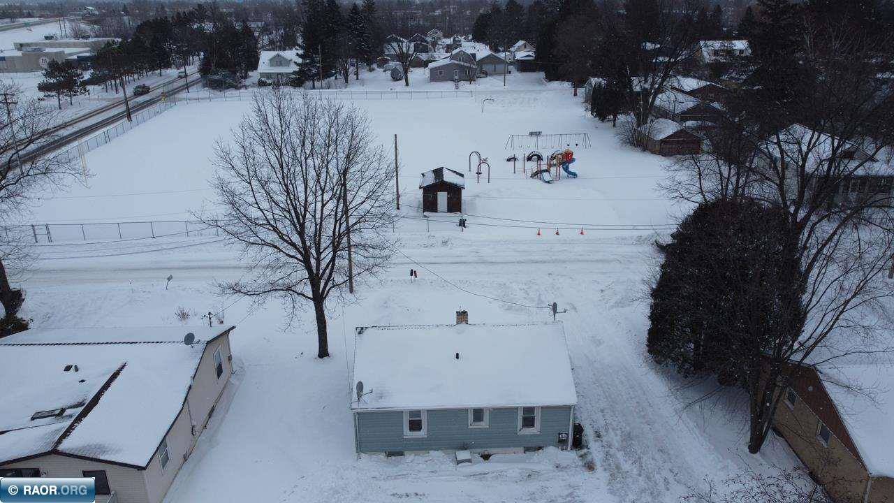 5495 Daffodil Avenue Virginia, MN 55792 - Photo 5 of 37