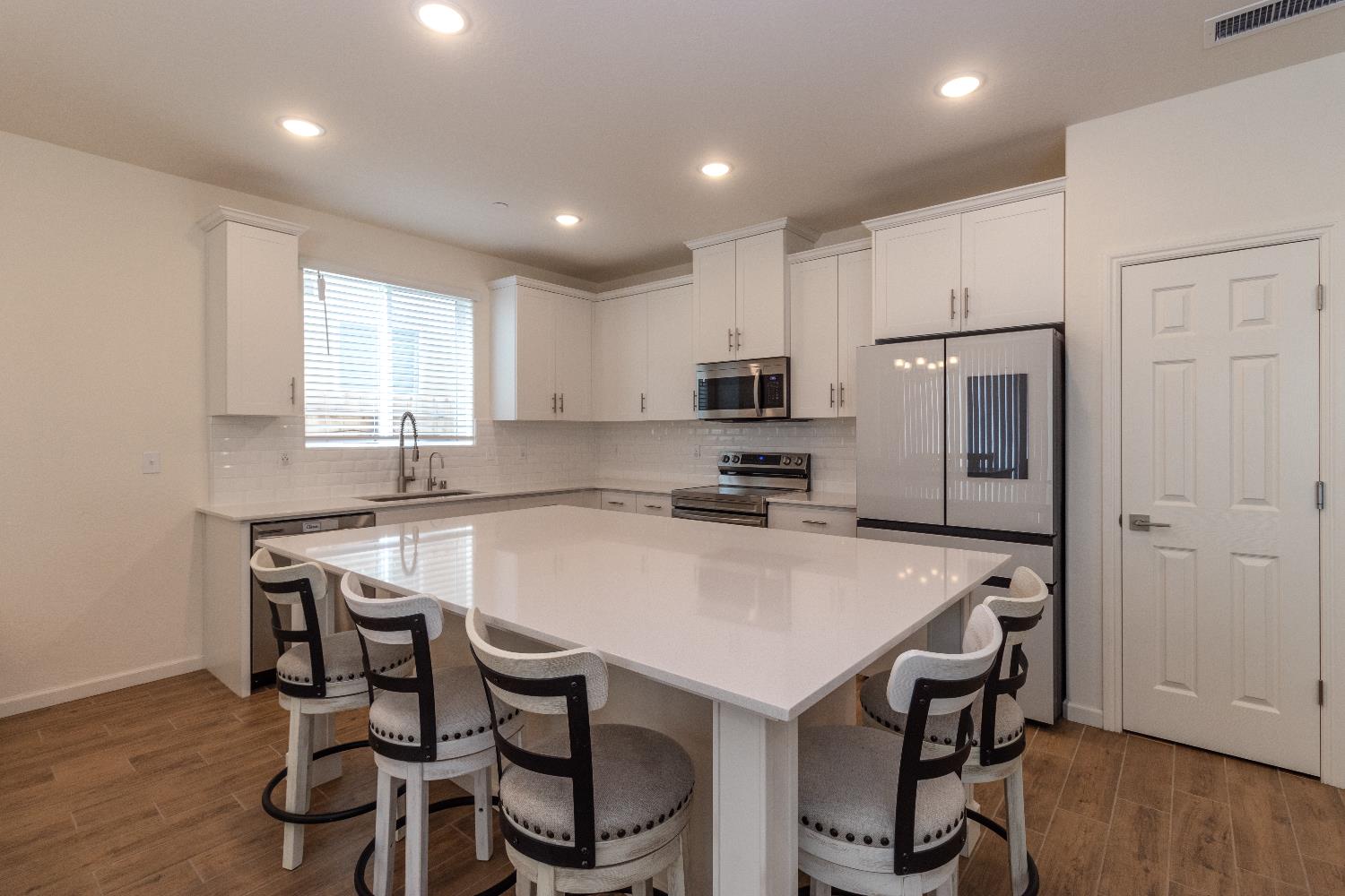 1158 Encore Way West Madera, CA 93636 - Photo 12 of 45