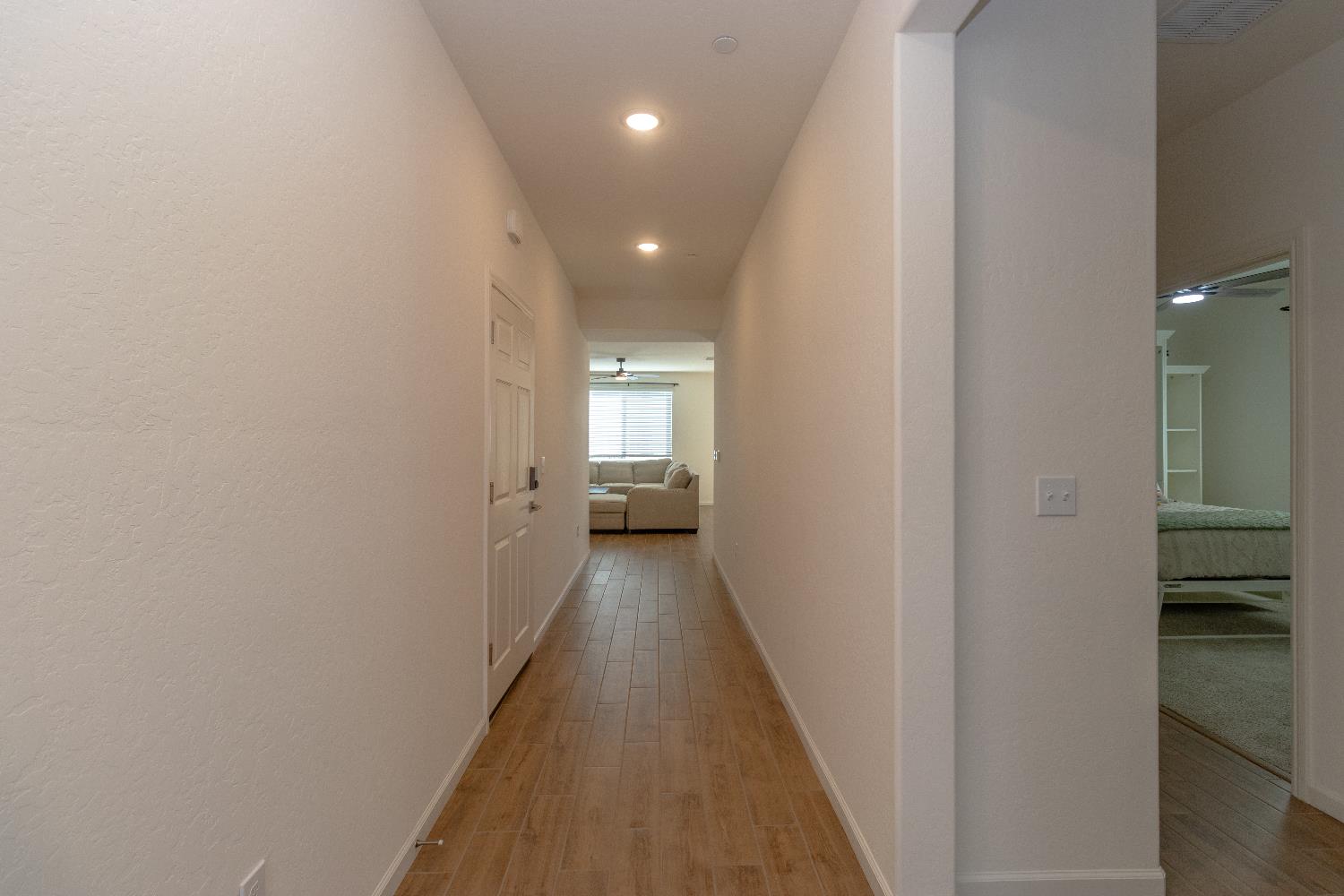 1158 Encore Way West Madera, CA 93636 - Photo 4 of 45