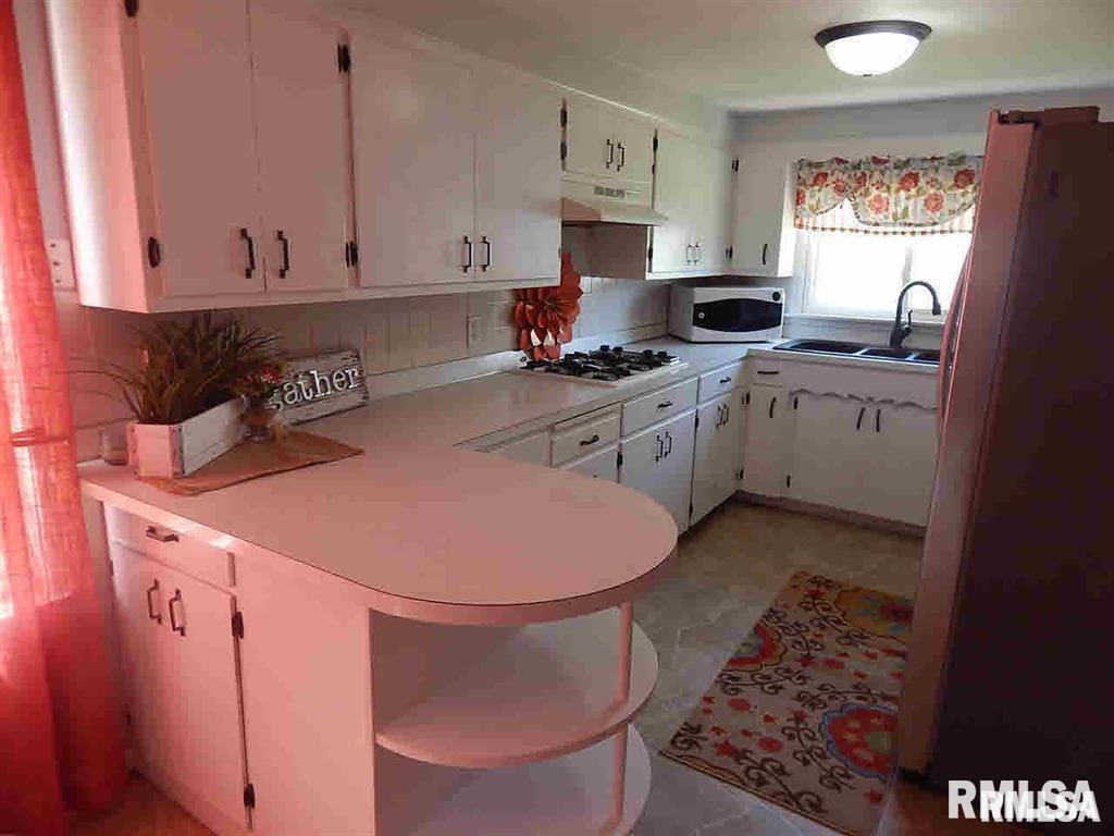 912 Southwest 4th Street Aledo, IL 61231 - Photo 4 of 8 Gallery Image 4