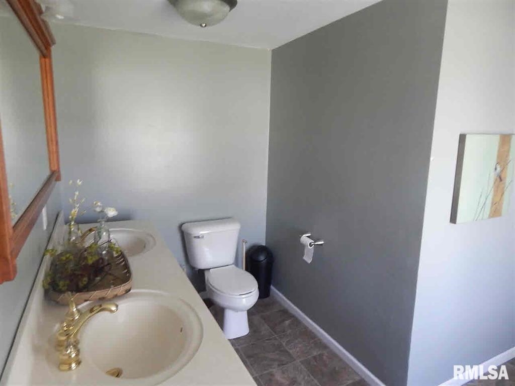 912 Southwest 4th Street Aledo, IL 61231 - Photo 8 of 8 Gallery Image 8