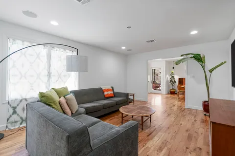 $1,400,000 | 6003 Woodview Avenue, Austin, TX 78757