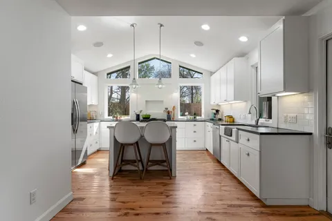 $1,400,000 | 6003 Woodview Avenue, Austin, TX 78757