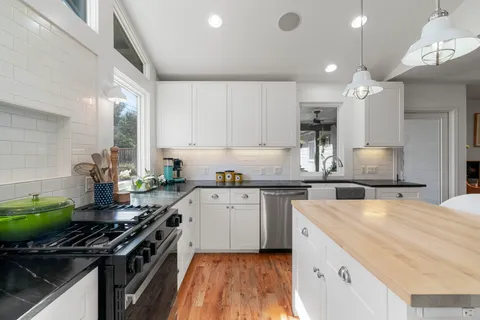 $1,400,000 | 6003 Woodview Avenue, Austin, TX 78757