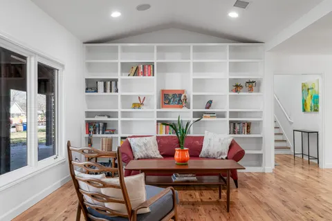 $1,400,000 | 6003 Woodview Avenue, Austin, TX 78757