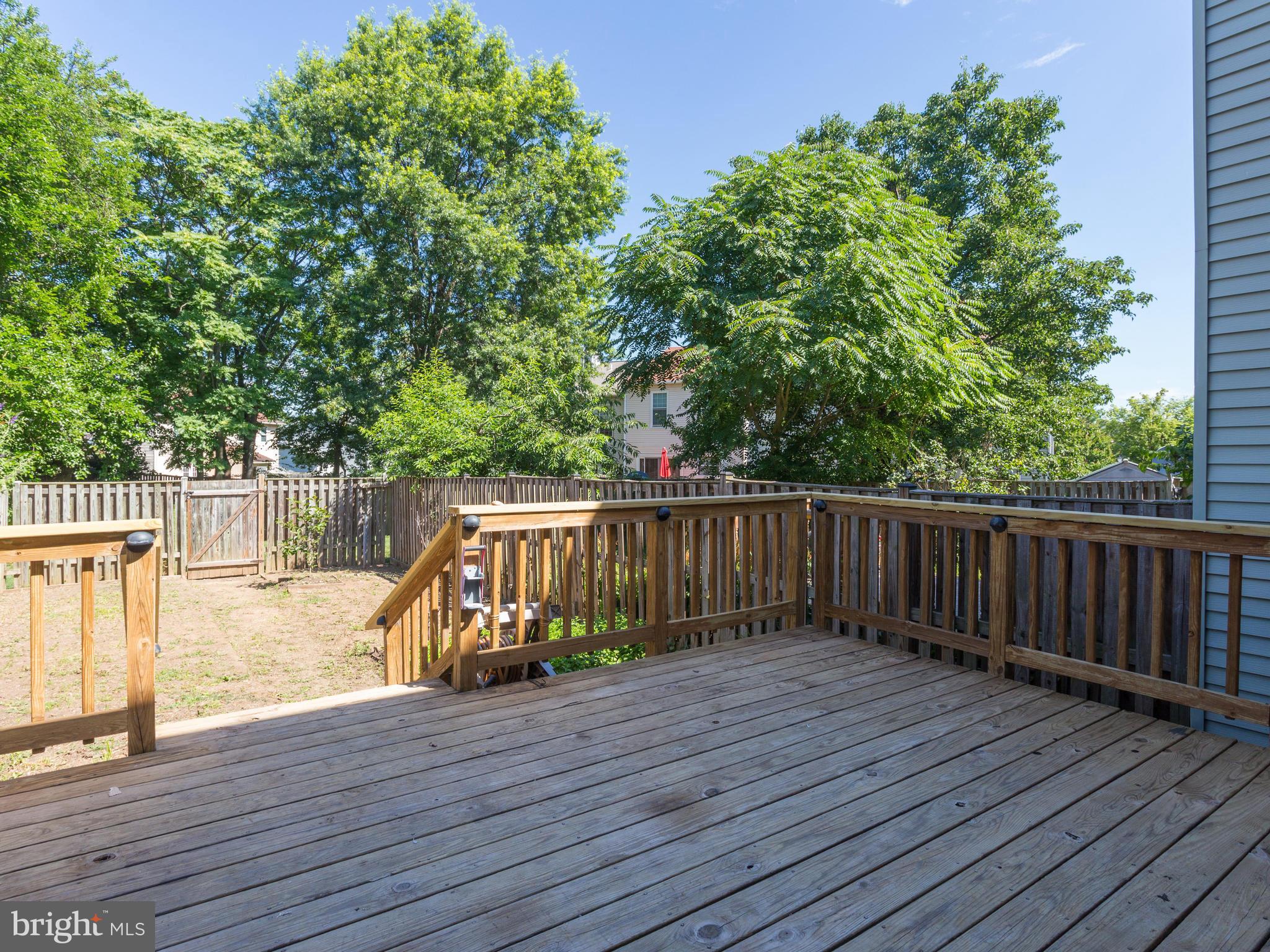 124 Carnaby Way Northeast Leesburg, VA 20176 - Photo 22 of 25 Exterior (Rear)