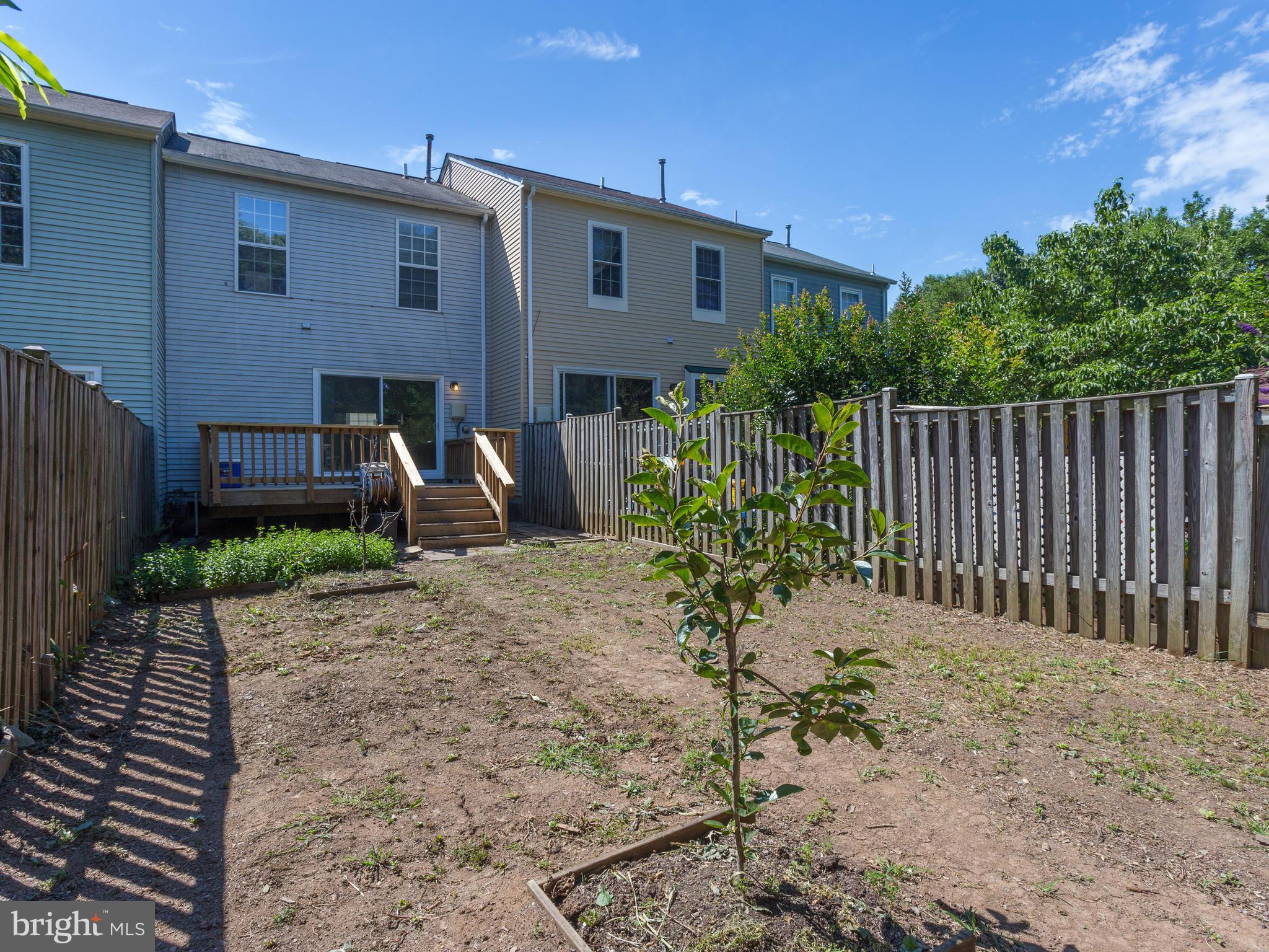 124 Carnaby Way Northeast Leesburg, VA 20176 - Photo 25 of 25 Exterior (Rear)