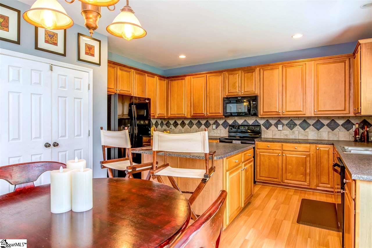 303 Saybrook Road Simpsonville, SC 29681 - Photo 5 of 36 Gallery Image 5